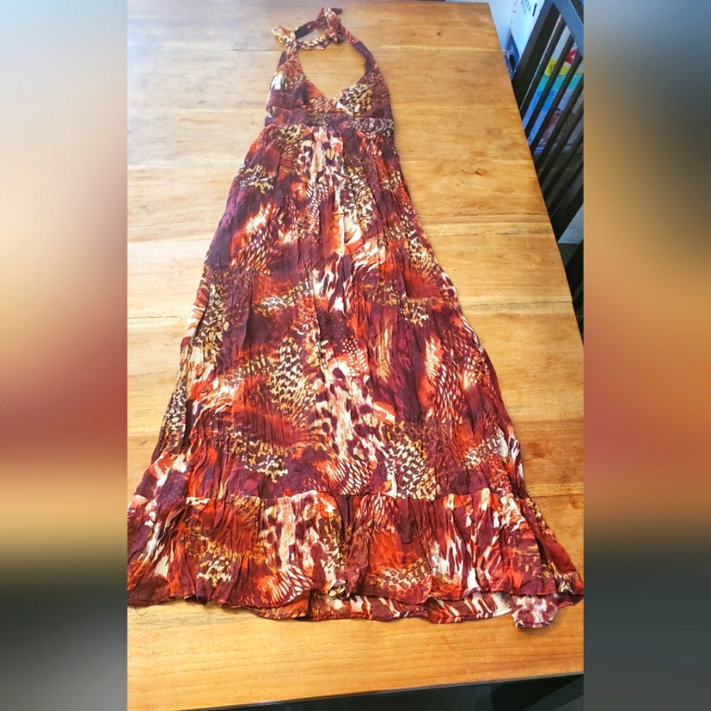 Xhilaration maxi dress size small